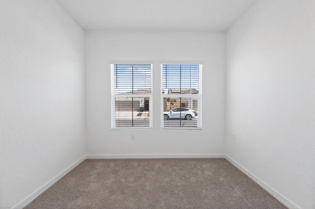 7133 W Willis Avenue, Fresno, CA 93723