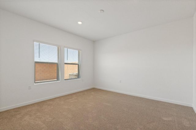 7133 W Willis Avenue, Fresno, CA 93723