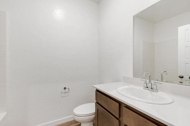 7133 W Willis Avenue, Fresno, CA 93723