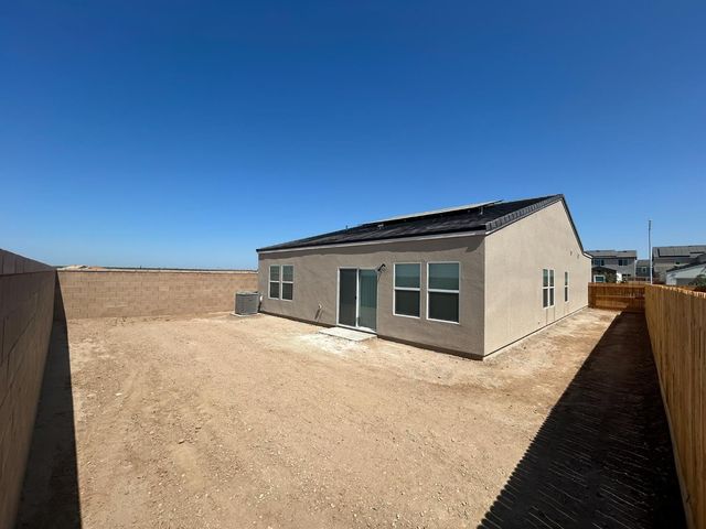 7133 W Willis Avenue, Fresno, CA 93723