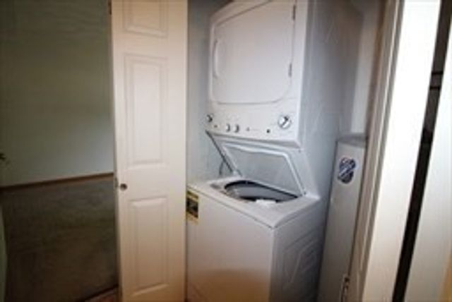 132 Tyngsboro Road 9, Chelmsford, MA 01863