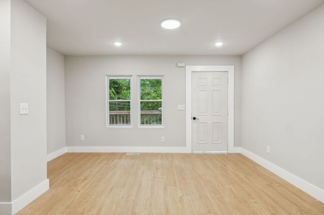 137 Stratton Blvd, Ashland City, TN 37015