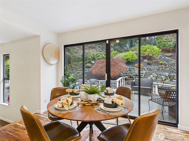 11906 SE 78th St, Newcastle, WA 98056