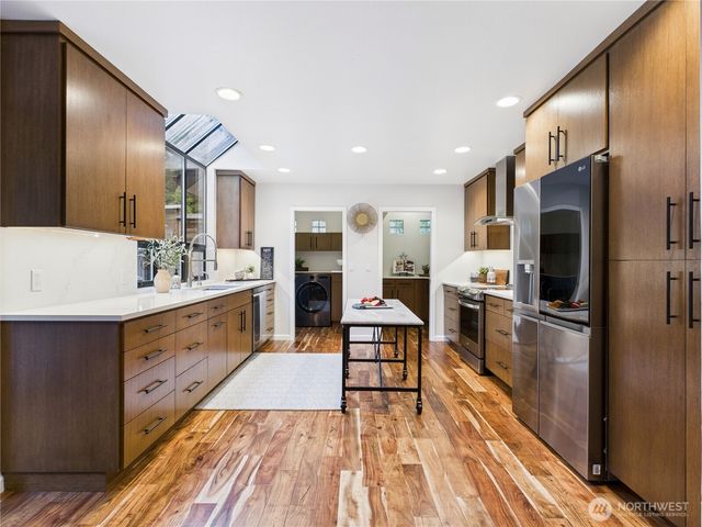 11906 SE 78th St, Newcastle, WA 98056