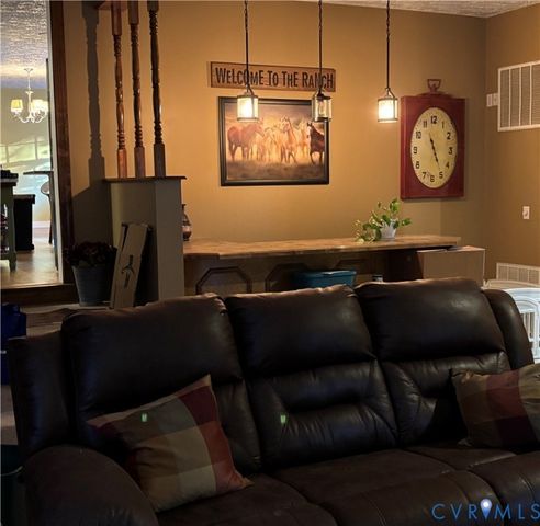 3766 Venter Rd, Aylett, VA 23009