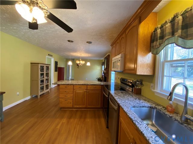 3766 Venter Rd, Aylett, VA 23009