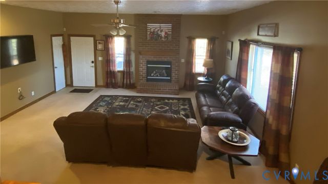 3766 Venter Rd, Aylett, VA 23009