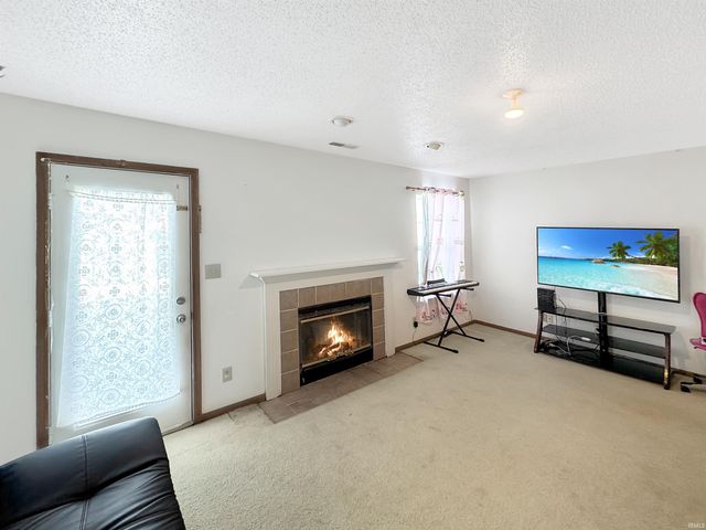 106 Broad Leaf Place, Mooresville, IN 46158