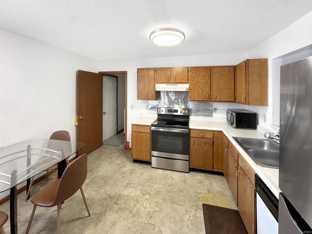 106 Broad Leaf Place, Mooresville, IN 46158