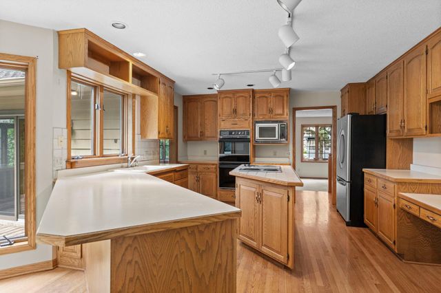 7890 Guild Court, Apple Valley, MN 55124