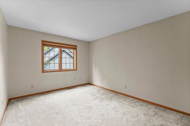 7890 Guild Court, Apple Valley, MN 55124