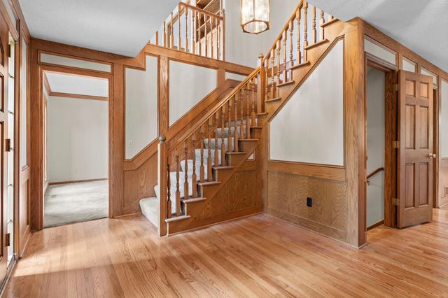 7890 Guild Court, Apple Valley, MN 55124