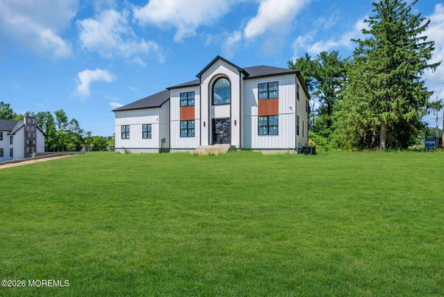 23 Orchard Parkway, Morganville, NJ 07751