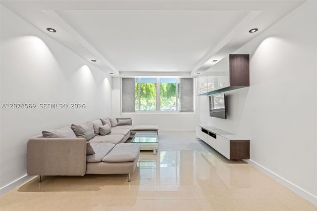 7441 Wayne Ave 1R, Miami Beach, FL 33141