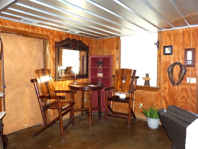 101 S Loop, Brady, TX 76825