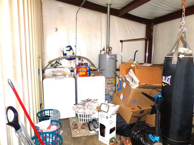 101 S Loop, Brady, TX 76825