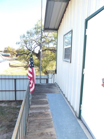 101 S Loop, Brady, TX 76825