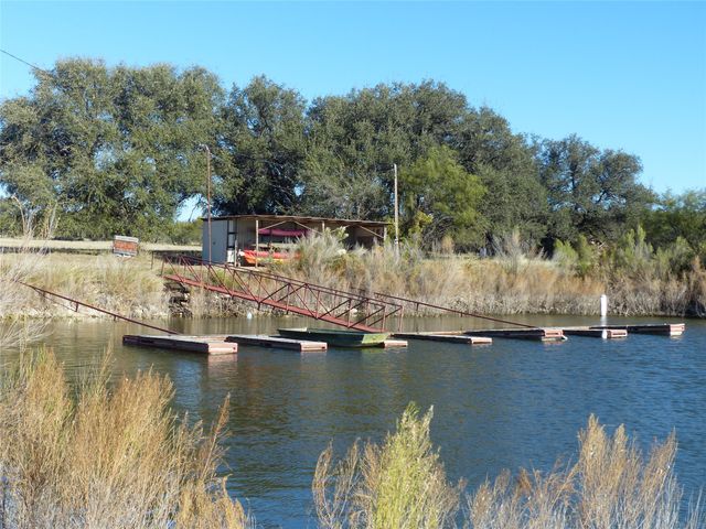 101 S Loop, Brady, TX 76825