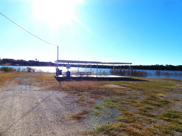 101 S Loop, Brady, TX 76825