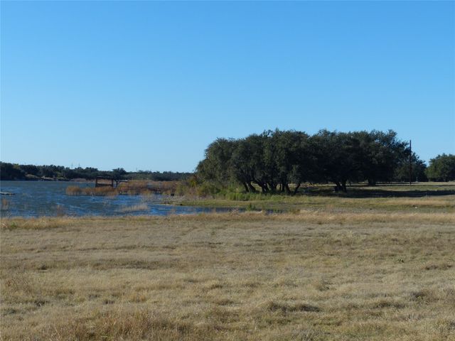 101 S Loop, Brady, TX 76825