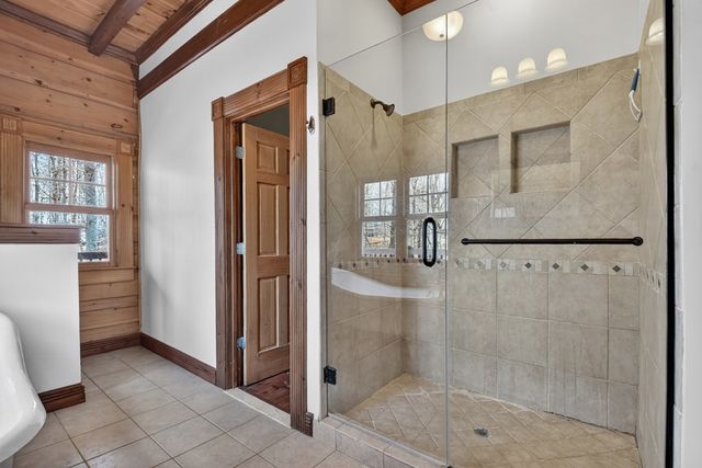 260 Bailey Farm Drive, Mineral Bluff, GA 30559