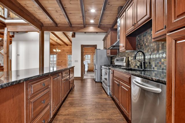 260 Bailey Farm Drive, Mineral Bluff, GA 30559