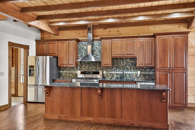 260 Bailey Farm Drive, Mineral Bluff, GA 30559