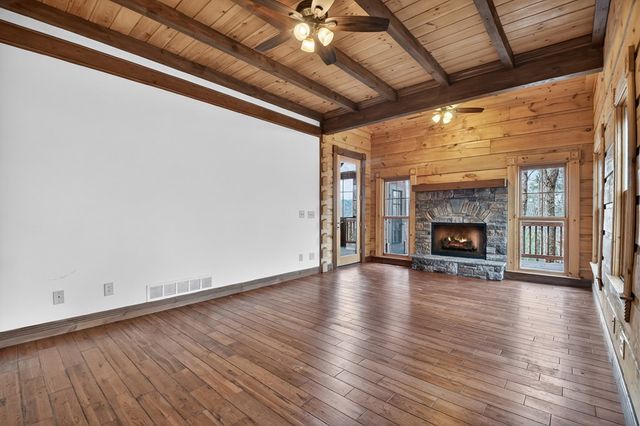 260 Bailey Farm Drive, Mineral Bluff, GA 30559