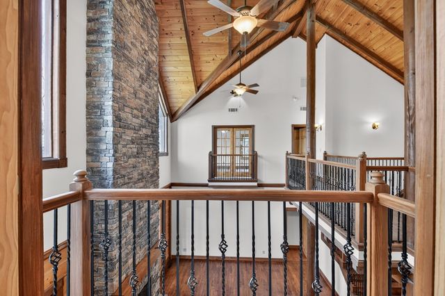 260 Bailey Farm Drive, Mineral Bluff, GA 30559