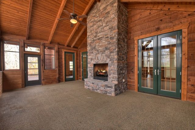 260 Bailey Farm Drive, Mineral Bluff, GA 30559