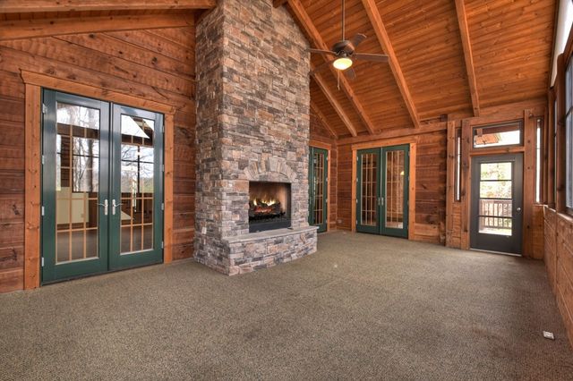 260 Bailey Farm Drive, Mineral Bluff, GA 30559