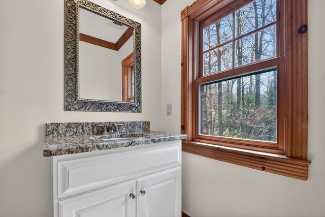 260 Bailey Farm Drive, Mineral Bluff, GA 30559