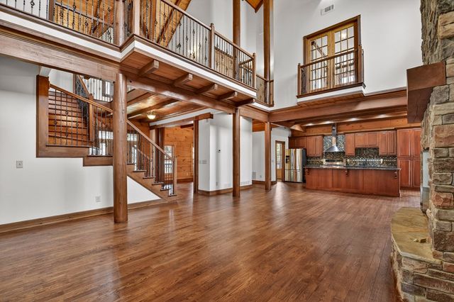 260 Bailey Farm Drive, Mineral Bluff, GA 30559