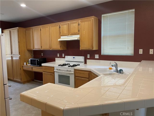 34363 Sherwood, Yucaipa, CA 92399
