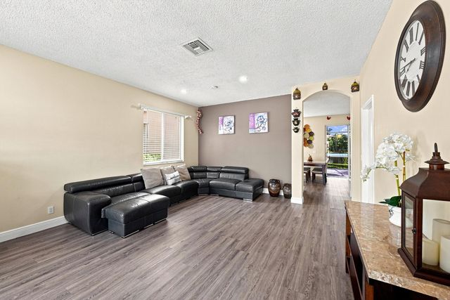 5021 PEBBLEBROOK Terrace, Coconut Creek, FL 33073