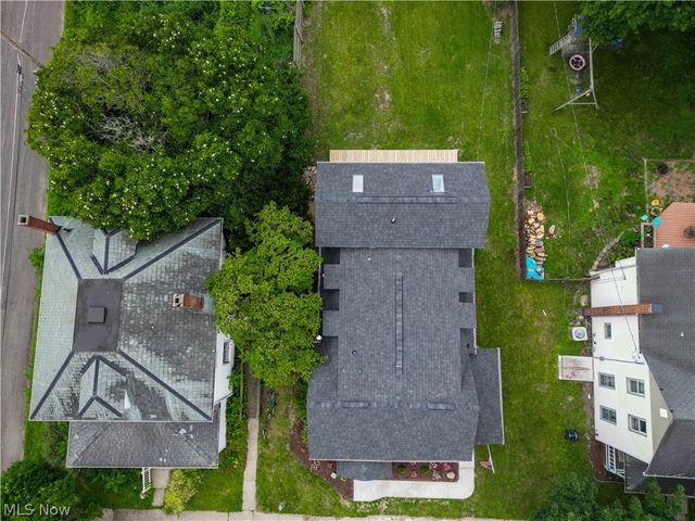 223 High Street SE, Canal Fulton, OH 44614