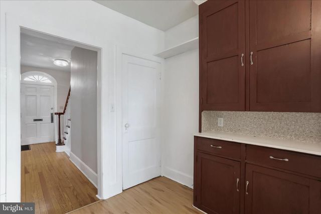 240 COLLEGE AVENUE, Chambersburg, PA 17201