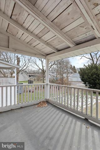 240 COLLEGE AVENUE, Chambersburg, PA 17201