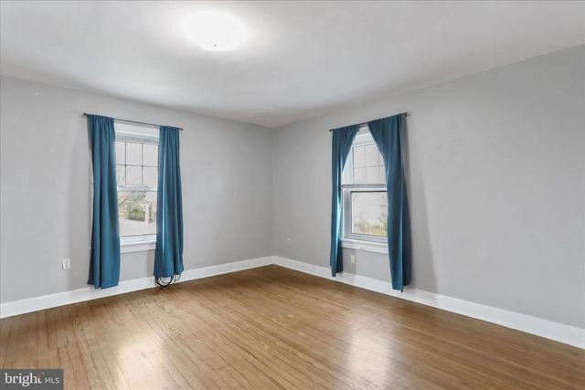 240 COLLEGE AVENUE, Chambersburg, PA 17201