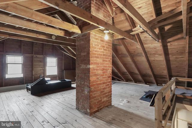 240 COLLEGE AVENUE, Chambersburg, PA 17201