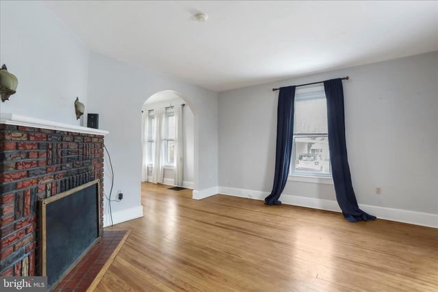 240 COLLEGE AVENUE, Chambersburg, PA 17201