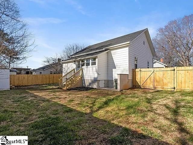 6 10th Street, Greer, SC 29651