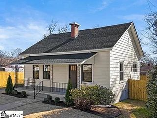 6 10th Street, Greer, SC 29651