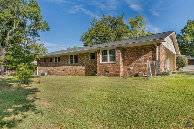 4610 Stratford Oaks Drive, Macon, GA 31210