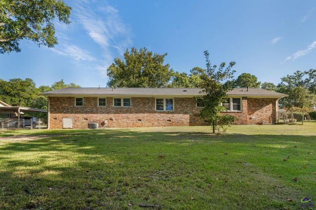 4610 Stratford Oaks Drive, Macon, GA 31210