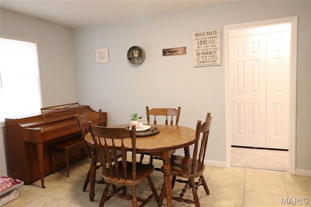 1213 Killarney Drive, Greenville, IL 62246