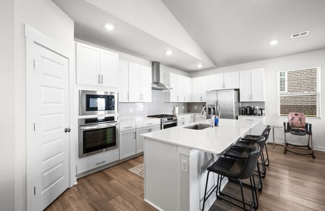 643 Snap Dragon Ln, Hendersonville, TN 37075