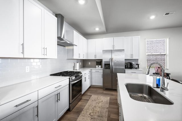 643 Snap Dragon Ln, Hendersonville, TN 37075