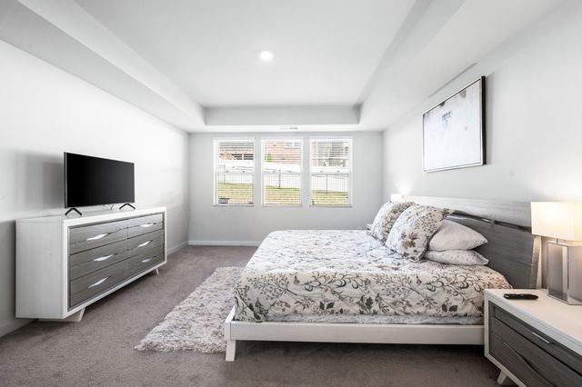 643 Snap Dragon Ln, Hendersonville, TN 37075