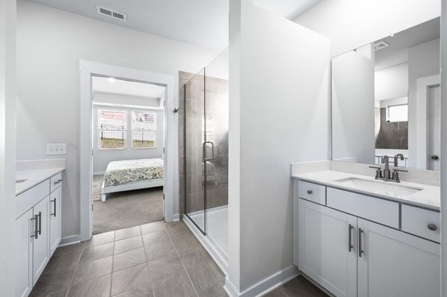 643 Snap Dragon Ln, Hendersonville, TN 37075